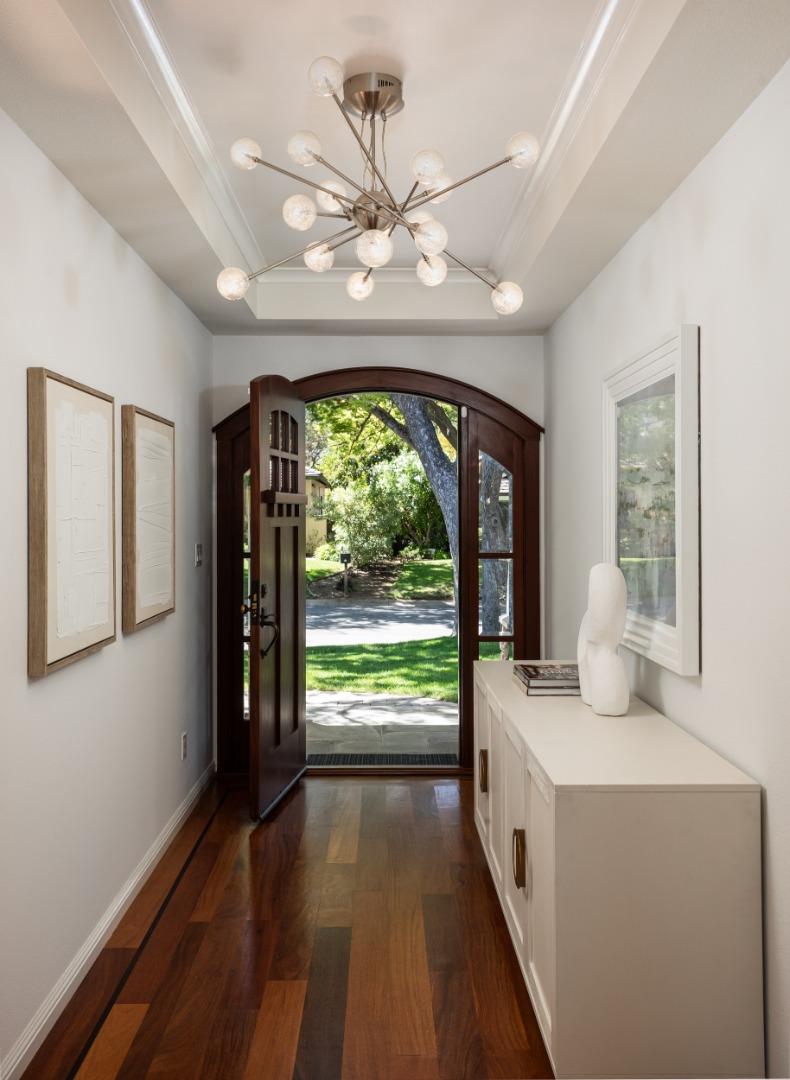 Detail Gallery Image 4 of 30 For 659 Kingswood Way, Los Altos,  CA 94022 - 4 Beds | 2 Baths