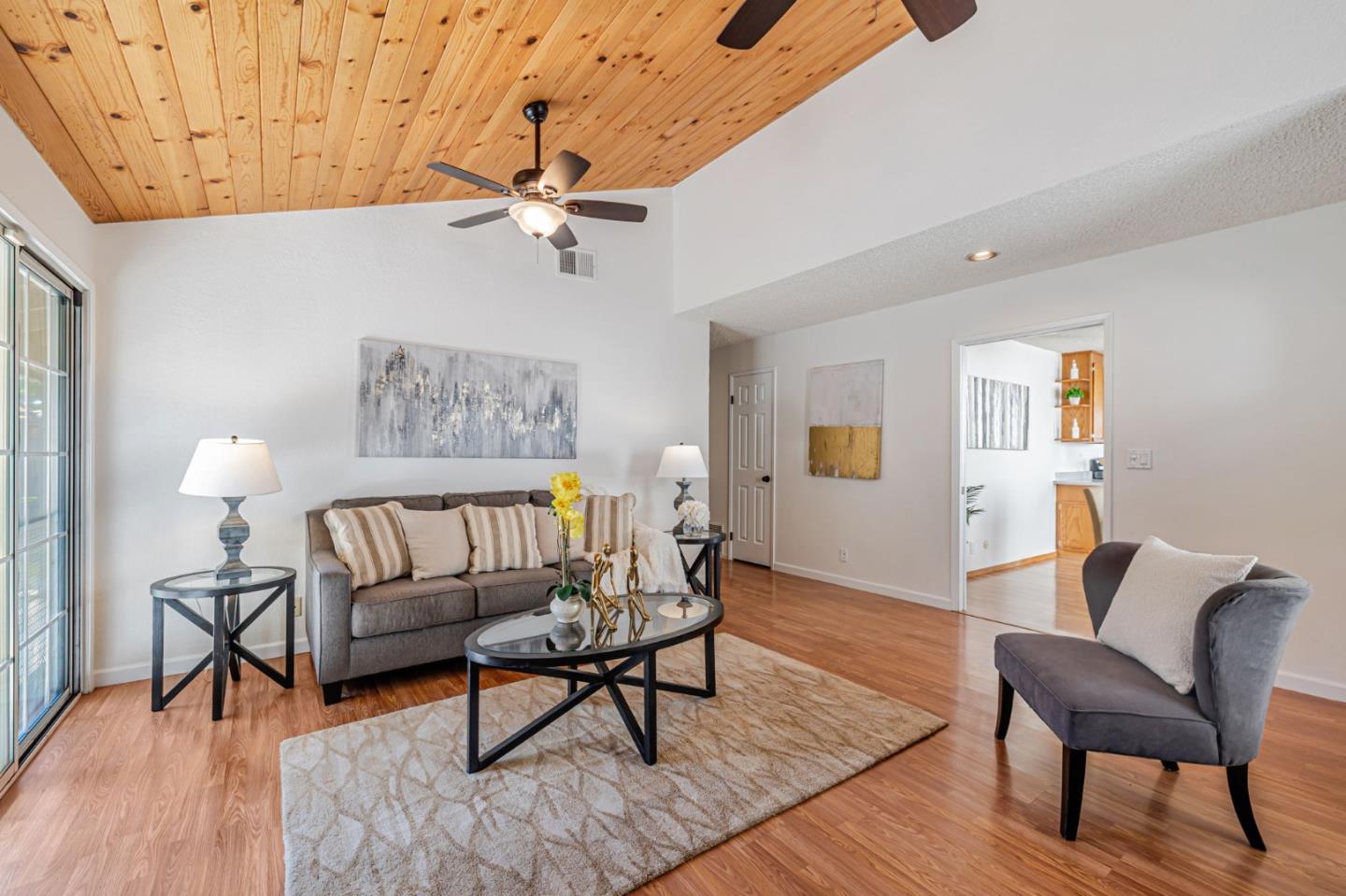Detail Gallery Image 12 of 37 For 236 Cheris Dr, San Jose,  CA 95123 - 3 Beds | 2 Baths