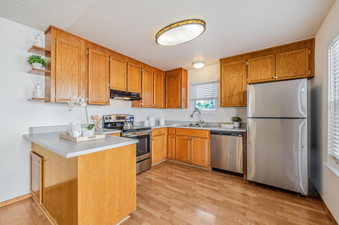 Detail Gallery Image 14 of 37 For 236 Cheris Dr, San Jose,  CA 95123 - 3 Beds | 2 Baths