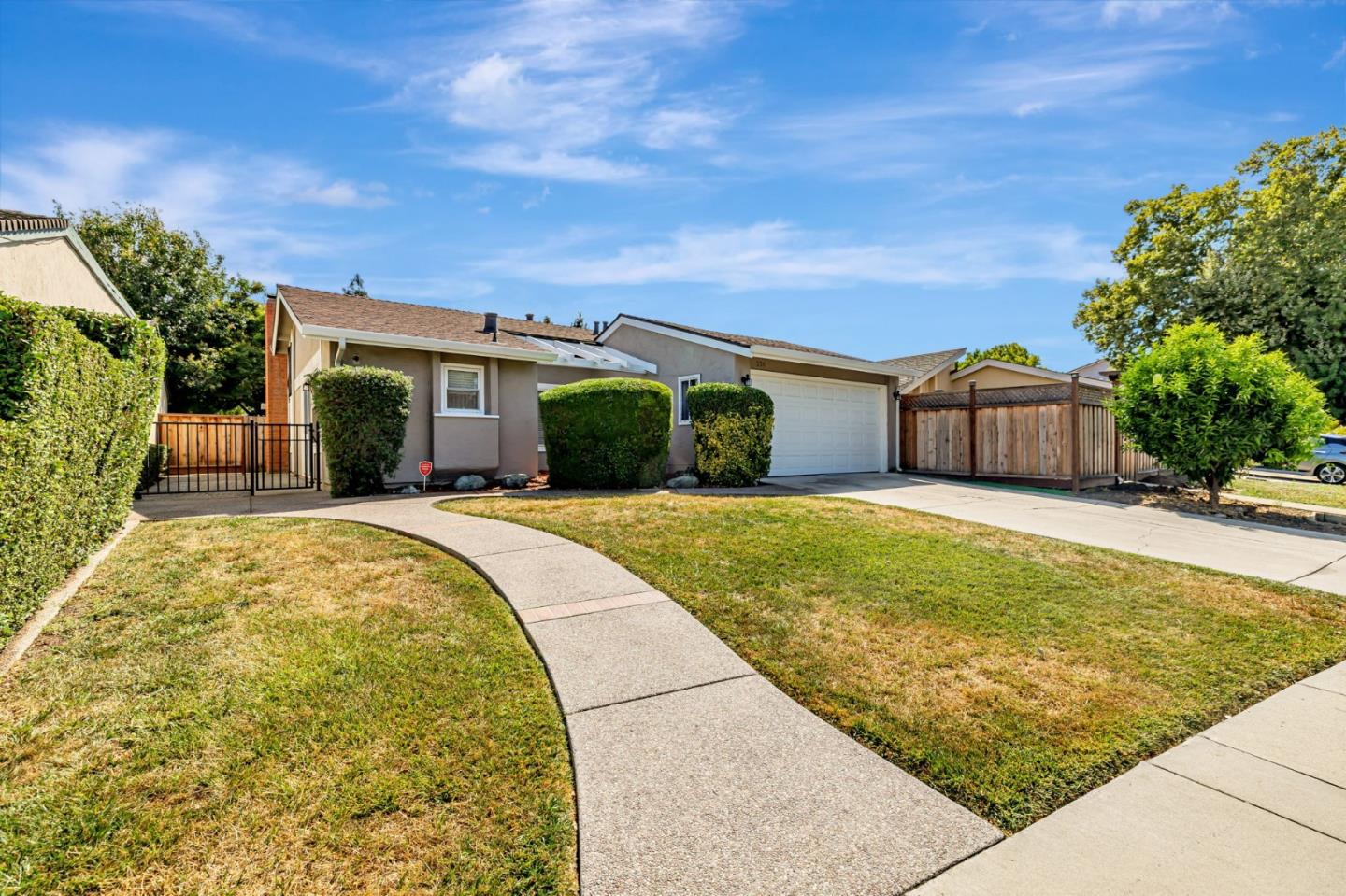 Detail Gallery Image 2 of 37 For 236 Cheris Dr, San Jose,  CA 95123 - 3 Beds | 2 Baths
