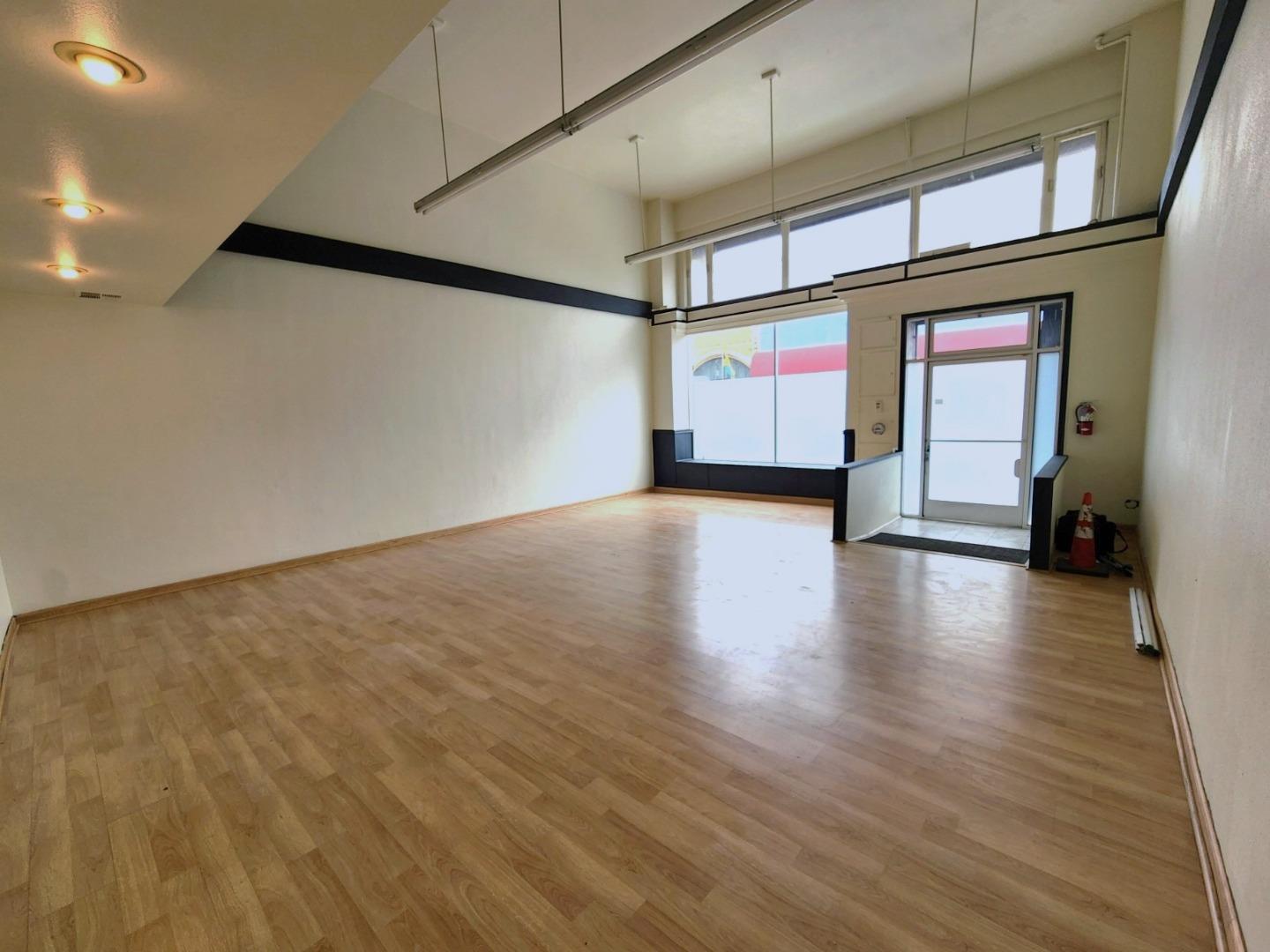 Detail Gallery Image 4 of 15 For 405 15th St, Oakland,  CA 94612 - – Beds | – Baths