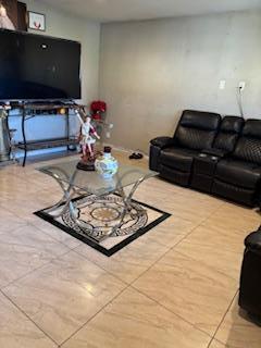 Detail Gallery Image 7 of 8 For Address Not Disclosed, San Jose,  CA 95148 - 4 Beds | 2 Baths