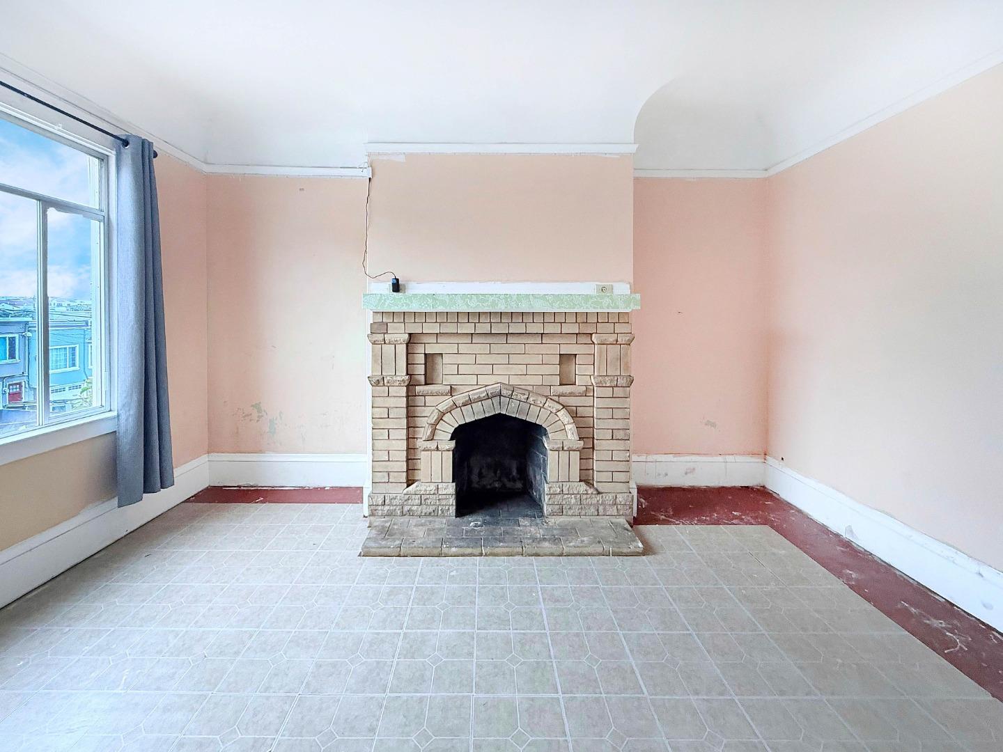 Detail Gallery Image 3 of 19 For 736 Lisbon St, San Francisco,  CA 94112 - 2 Beds | 1 Baths