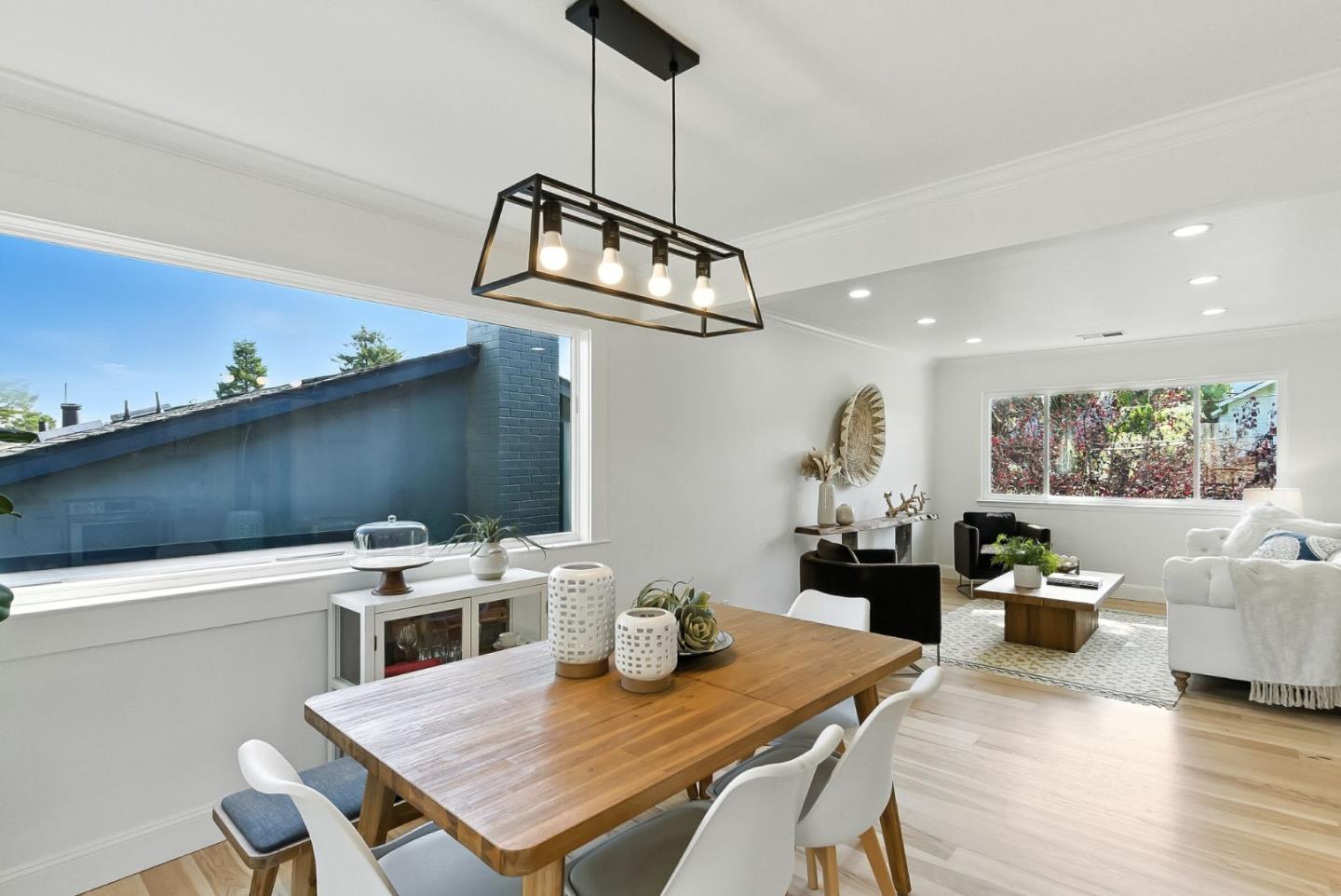 Detail Gallery Image 17 of 74 For 422 Portola Ave, Half Moon Bay,  CA 94019 - 4 Beds | 2 Baths