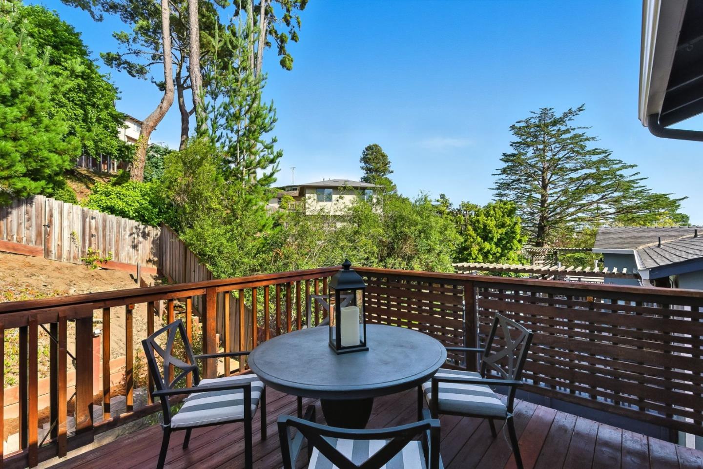 Detail Gallery Image 23 of 74 For 422 Portola Ave, Half Moon Bay,  CA 94019 - 4 Beds | 2 Baths