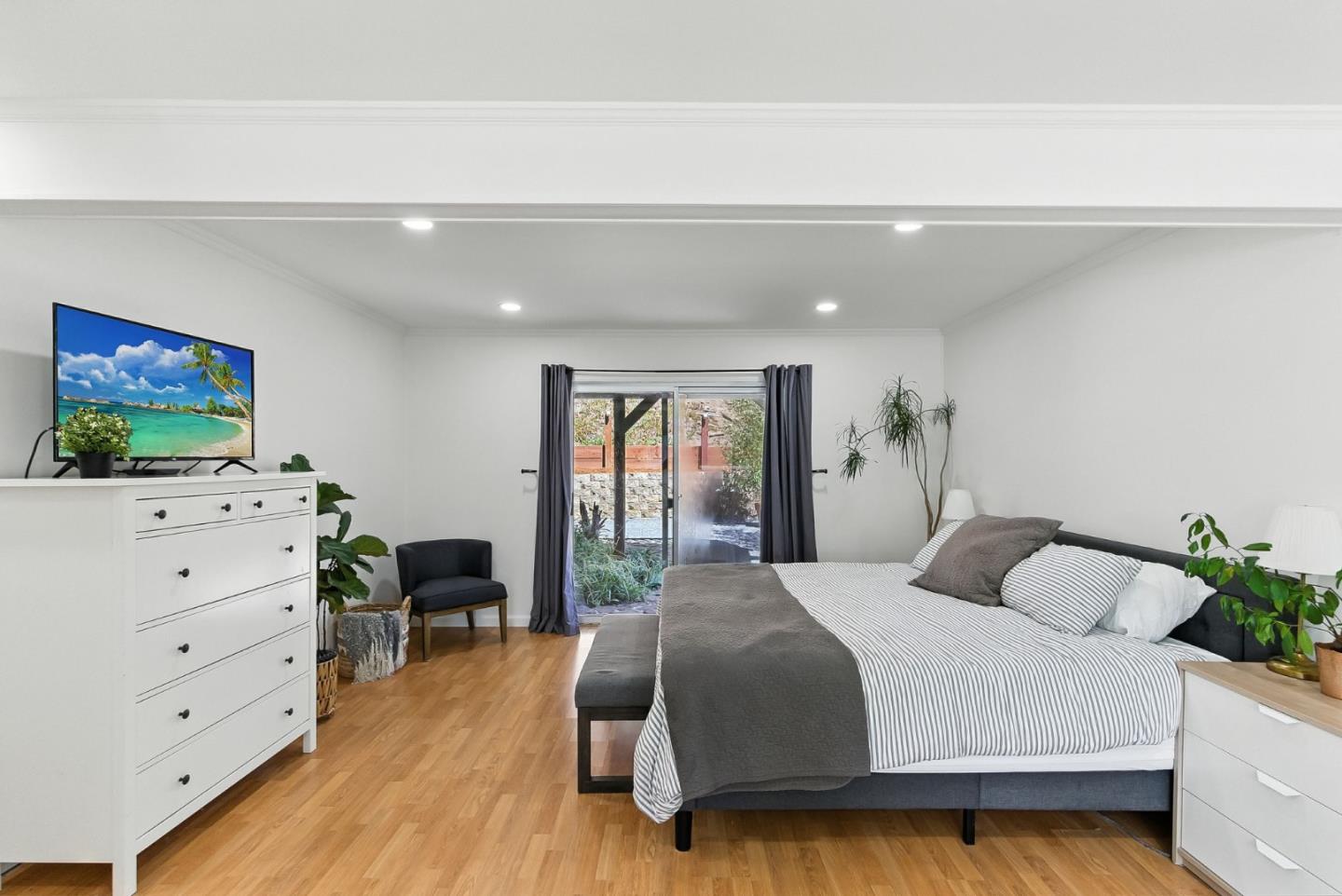 Detail Gallery Image 47 of 74 For 422 Portola Ave, Half Moon Bay,  CA 94019 - 4 Beds | 2 Baths