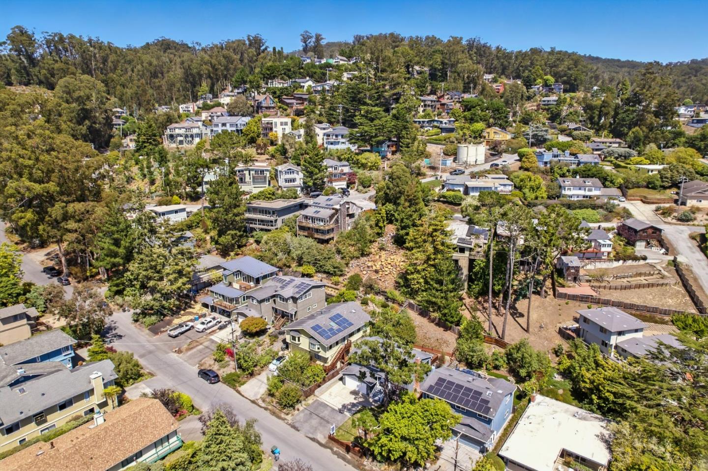 Detail Gallery Image 80 of 84 For 422 Portola Ave, Half Moon Bay,  CA 94019 - 4 Beds | 2 Baths
