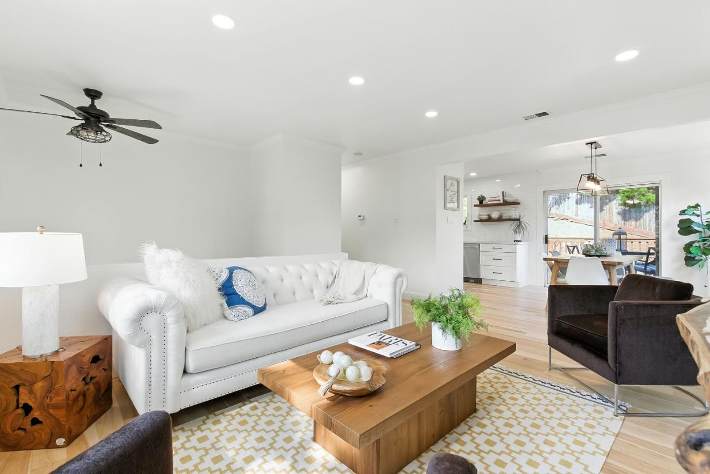 Detail Gallery Image 9 of 74 For 422 Portola Ave, Half Moon Bay,  CA 94019 - 4 Beds | 2 Baths
