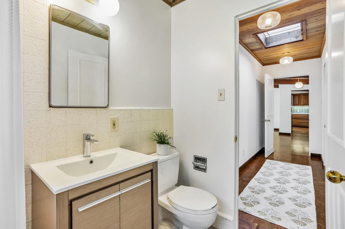 Detail Gallery Image 17 of 35 For 819 La Jennifer Way, Palo Alto,  CA 94306 - 4 Beds | 3 Baths