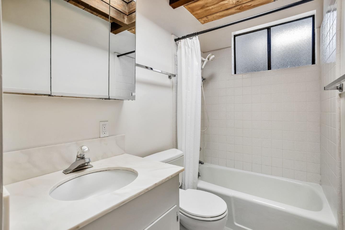 Detail Gallery Image 22 of 35 For 819 La Jennifer Way, Palo Alto,  CA 94306 - 4 Beds | 3 Baths