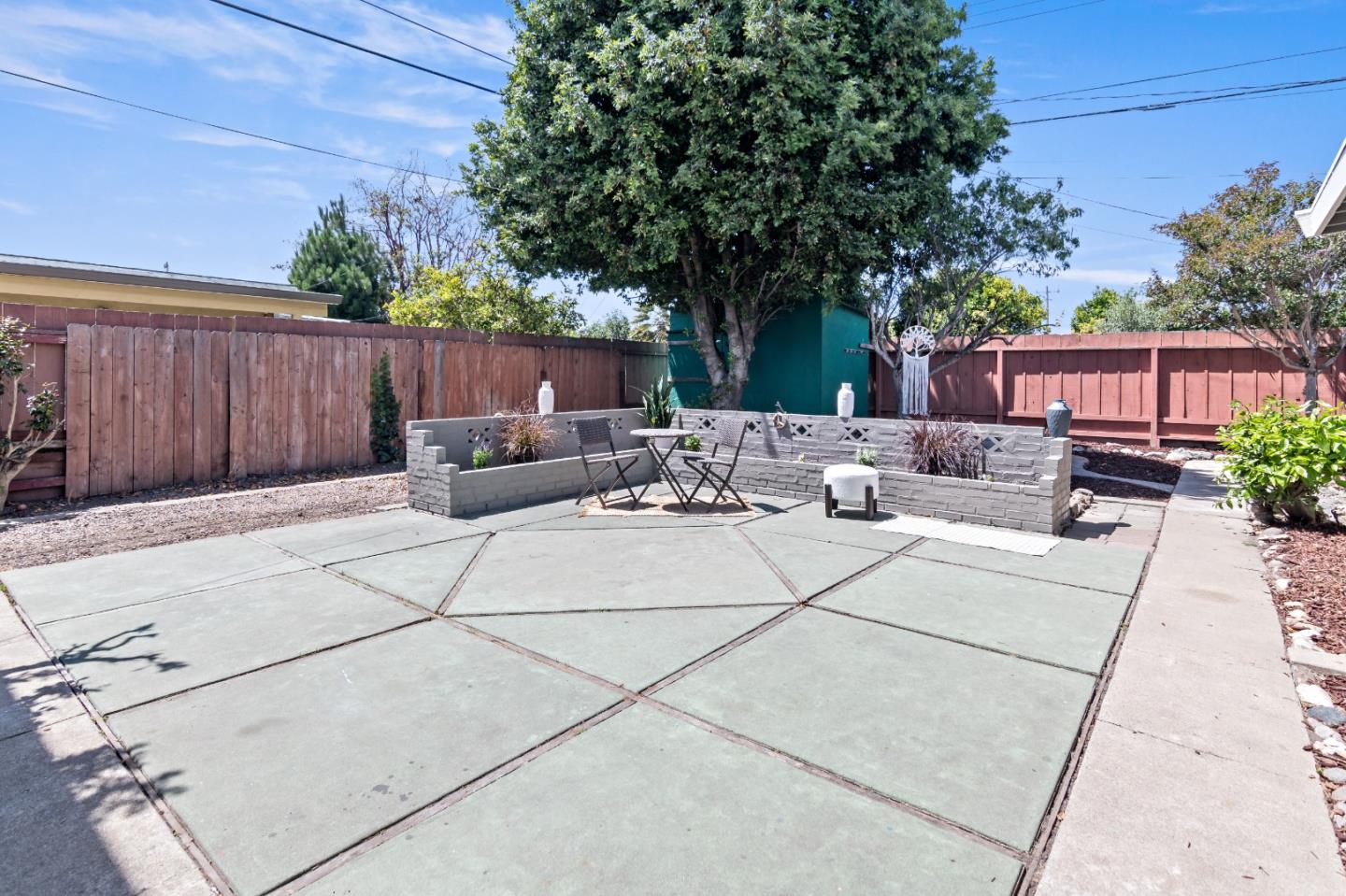 Detail Gallery Image 18 of 19 For 710 Stanford Ave, Salinas,  CA 93901 - 4 Beds | 3 Baths