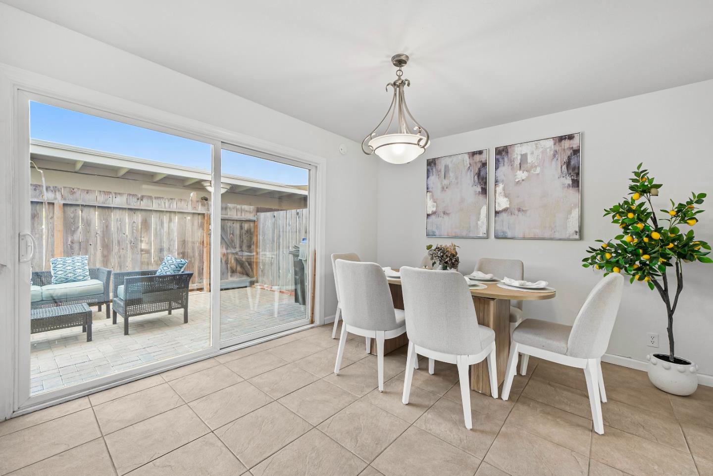 Detail Gallery Image 11 of 44 For 3437 Duchess Ct, San Jose,  CA 95132 - 4 Beds | 2/1 Baths