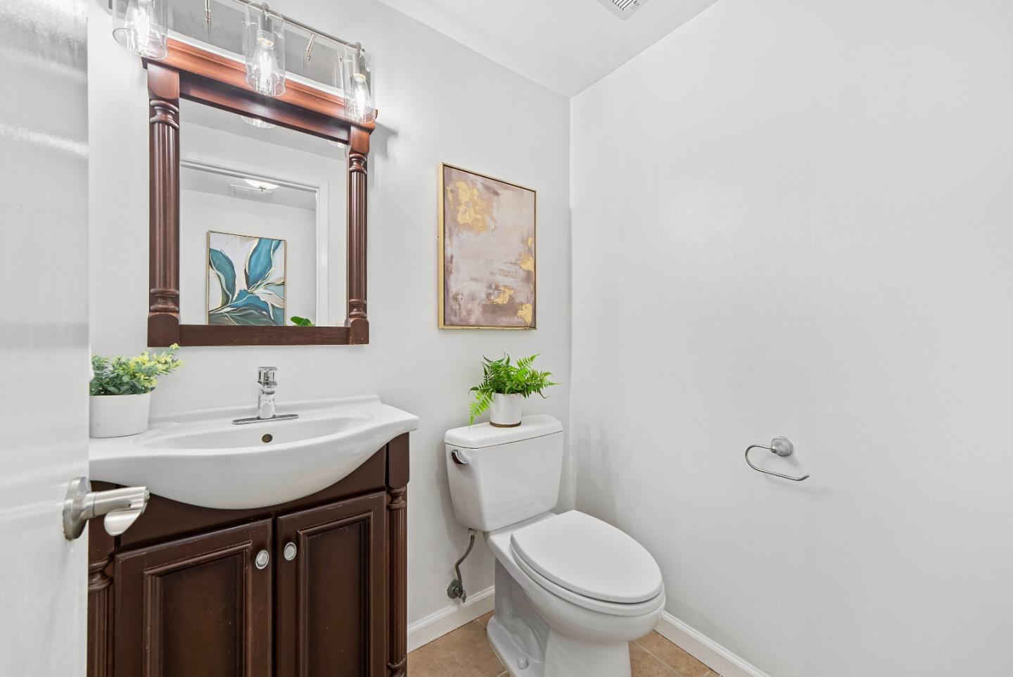 Detail Gallery Image 28 of 44 For 3437 Duchess Ct, San Jose,  CA 95132 - 4 Beds | 2/1 Baths