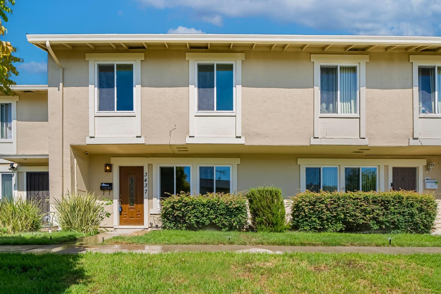 Detail Gallery Image 4 of 44 For 3437 Duchess Ct, San Jose,  CA 95132 - 4 Beds | 2/1 Baths