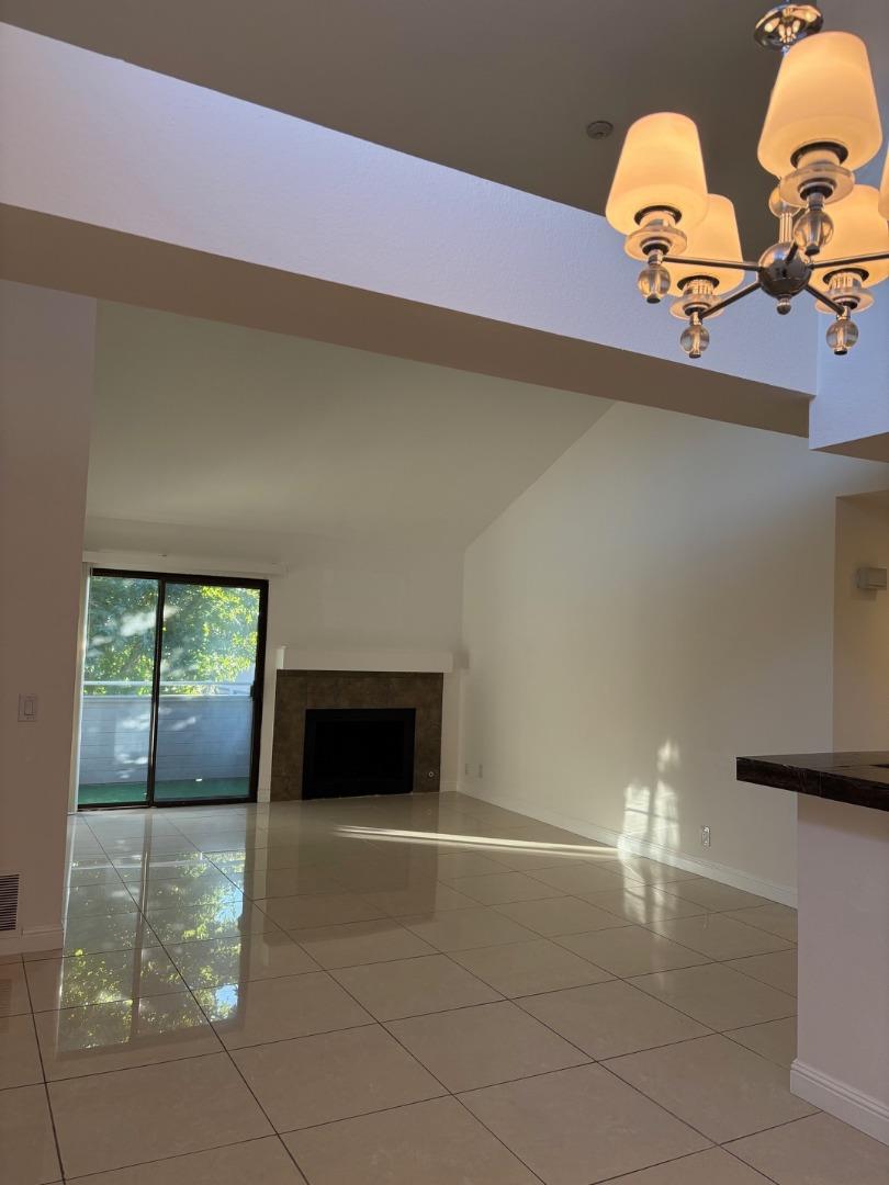 Detail Gallery Image 2 of 21 For 6204 Buena Vista Dr #B,  Newark,  CA 94560 - 3 Beds | 2 Baths