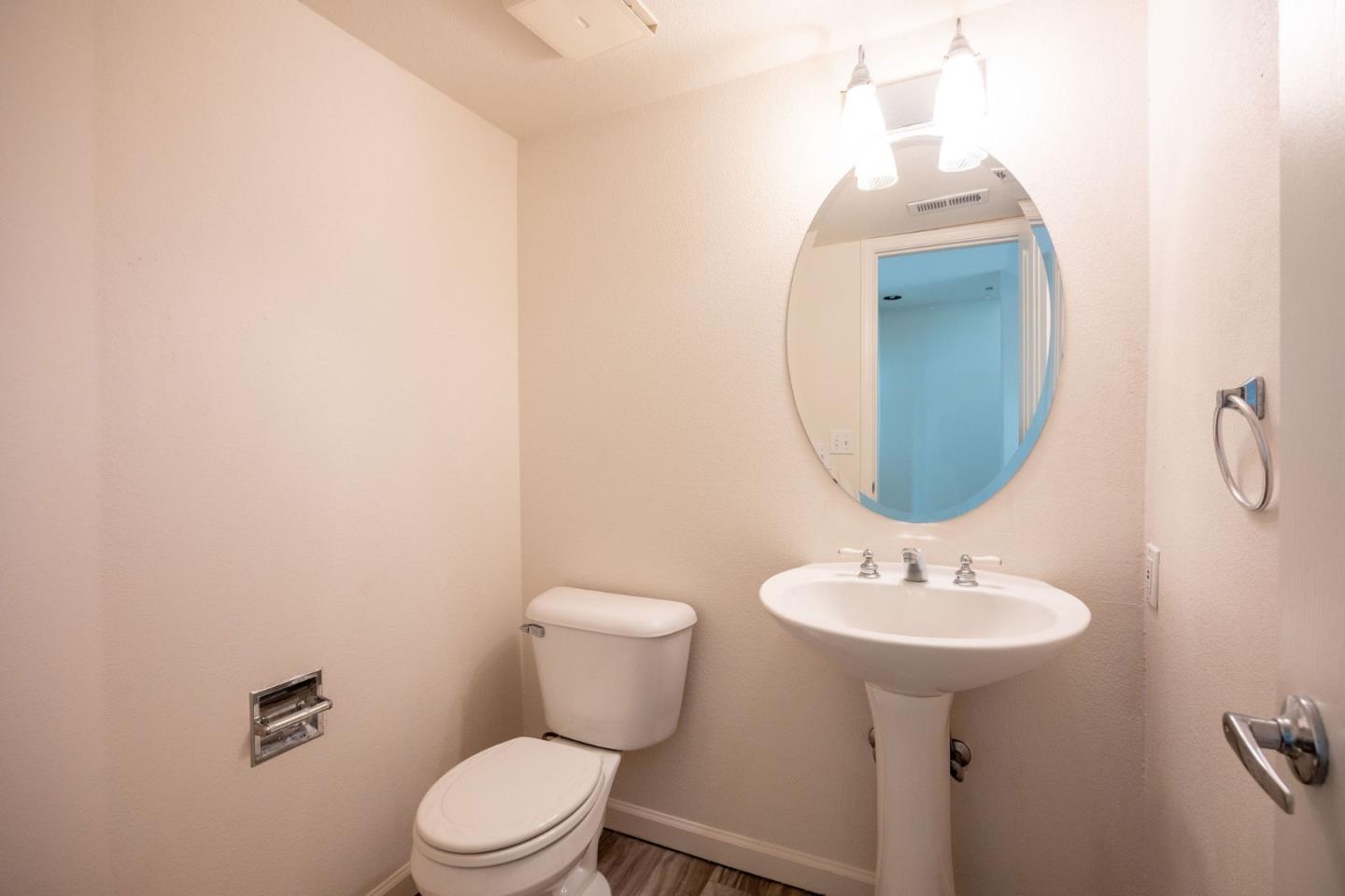 Detail Gallery Image 12 of 37 For 158 Patrick Way, Half Moon Bay,  CA 94019 - 3 Beds | 2/1 Baths