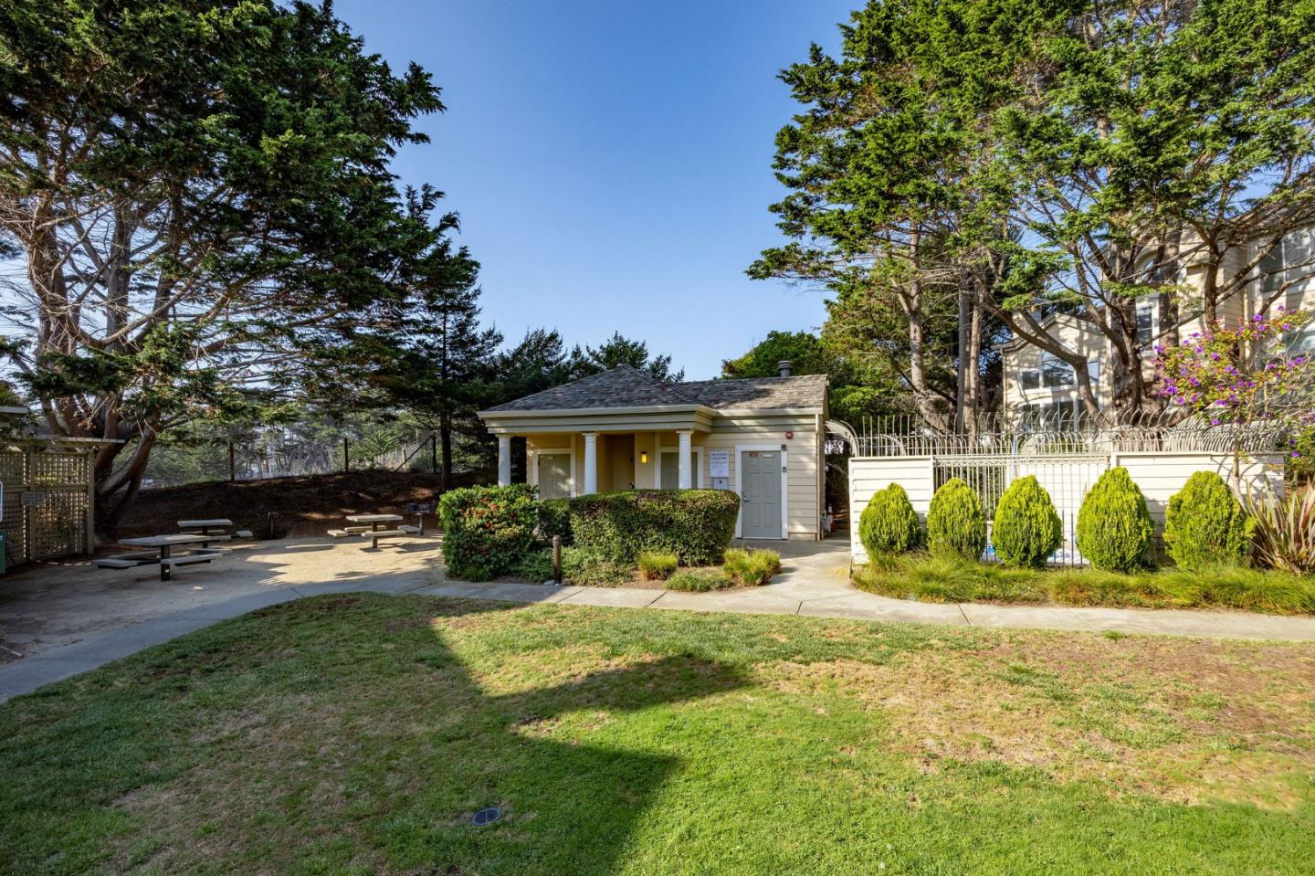 Detail Gallery Image 36 of 37 For 158 Patrick Way, Half Moon Bay,  CA 94019 - 3 Beds | 2/1 Baths