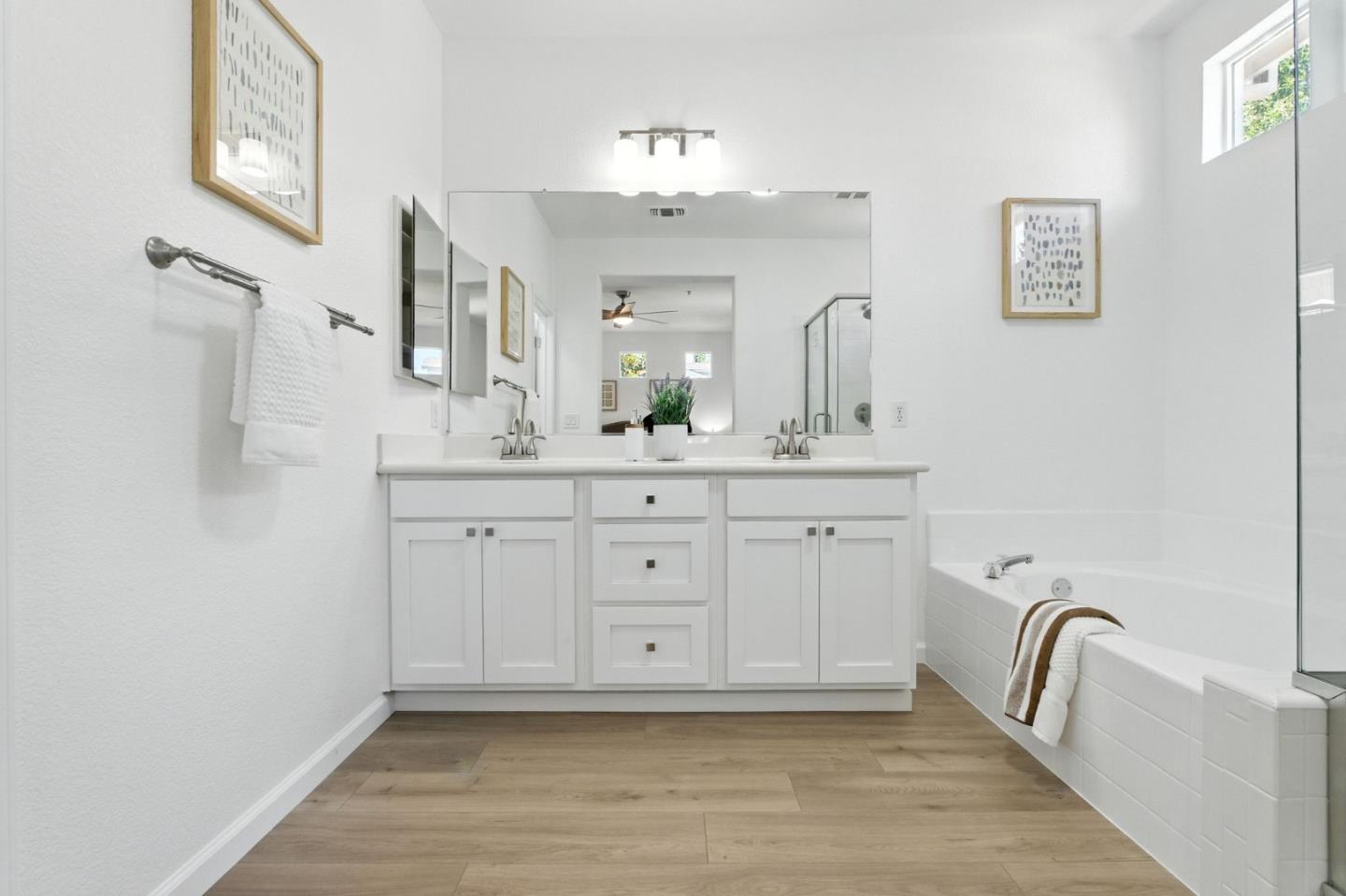 Detail Gallery Image 15 of 35 For 728 City Walk Pl #9,  Hayward,  CA 94541 - 3 Beds | 2/1 Baths