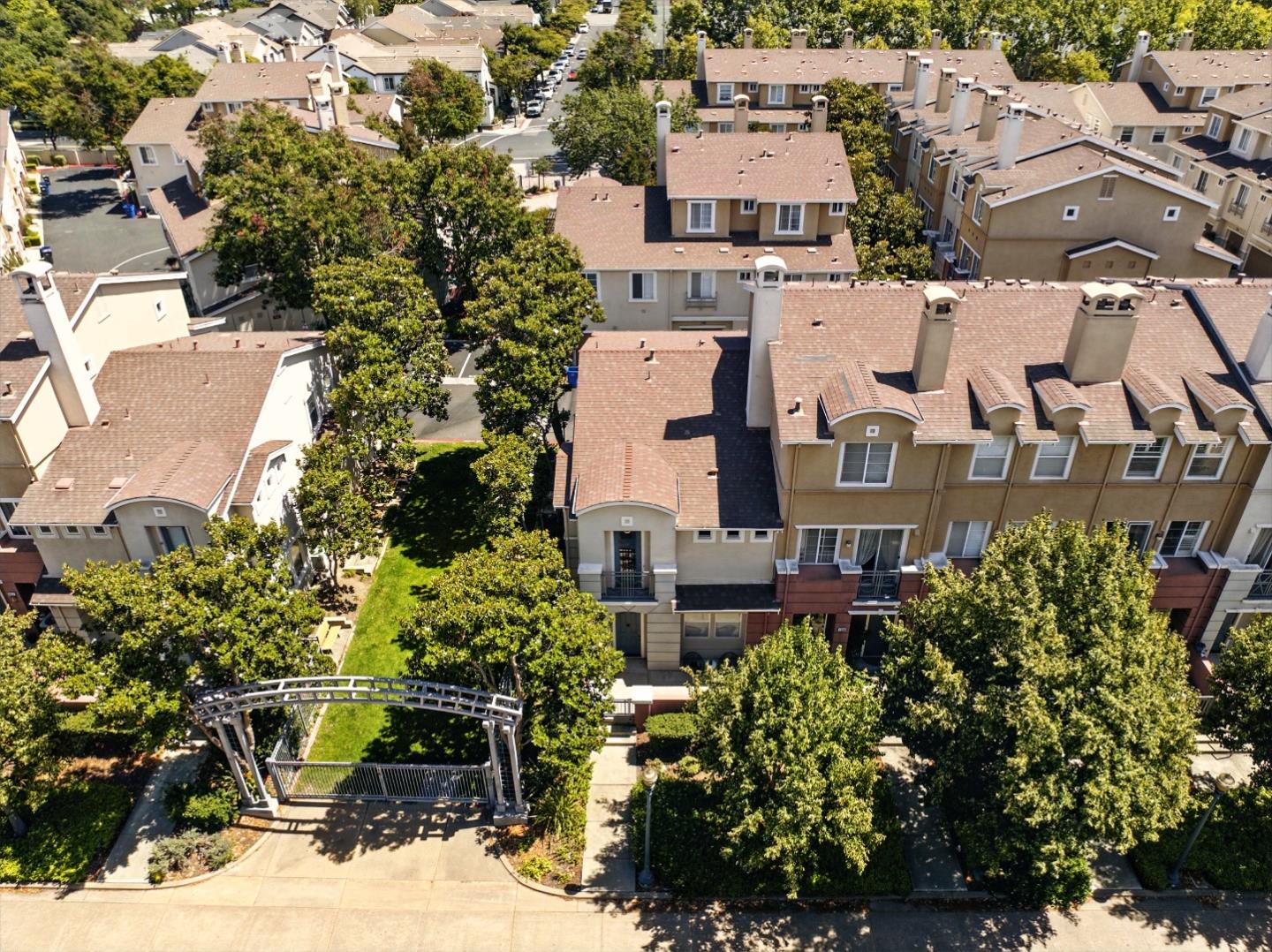 Detail Gallery Image 28 of 35 For 728 City Walk Pl #9,  Hayward,  CA 94541 - 3 Beds | 2/1 Baths