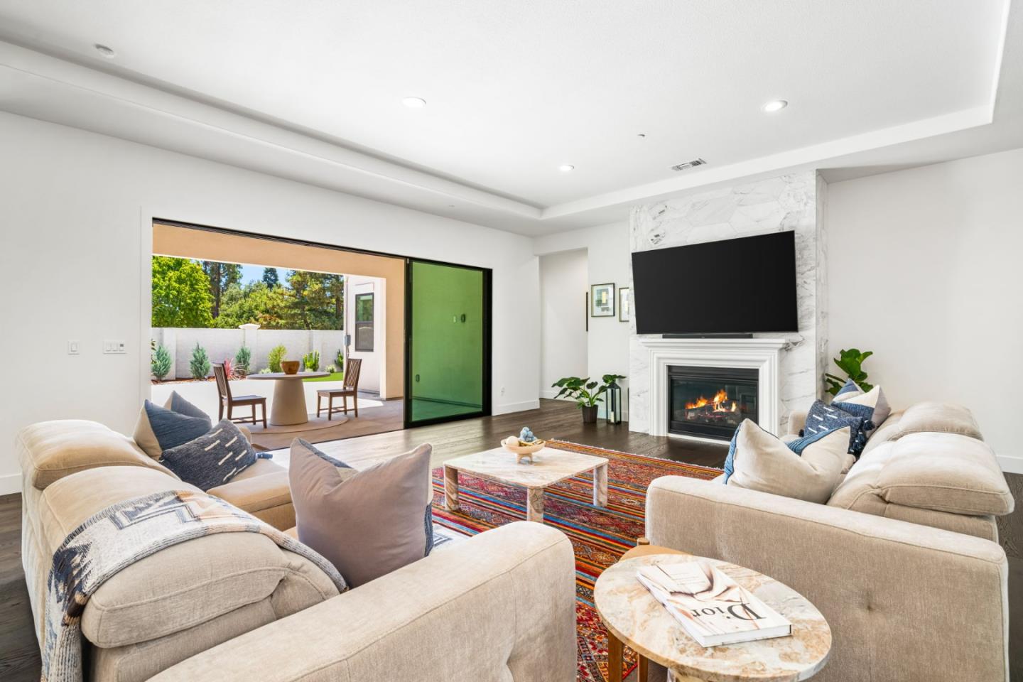 Detail Gallery Image 14 of 73 For 18312 Corte Simon, Morgan Hill,  CA 95037 - 4 Beds | 4/1 Baths