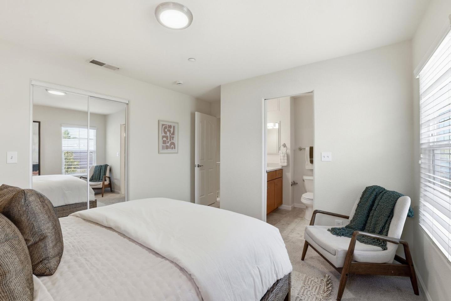 Detail Gallery Image 10 of 19 For 808 Lenzen Ave #107,  San Jose,  CA 95126 - 2 Beds | 2/1 Baths