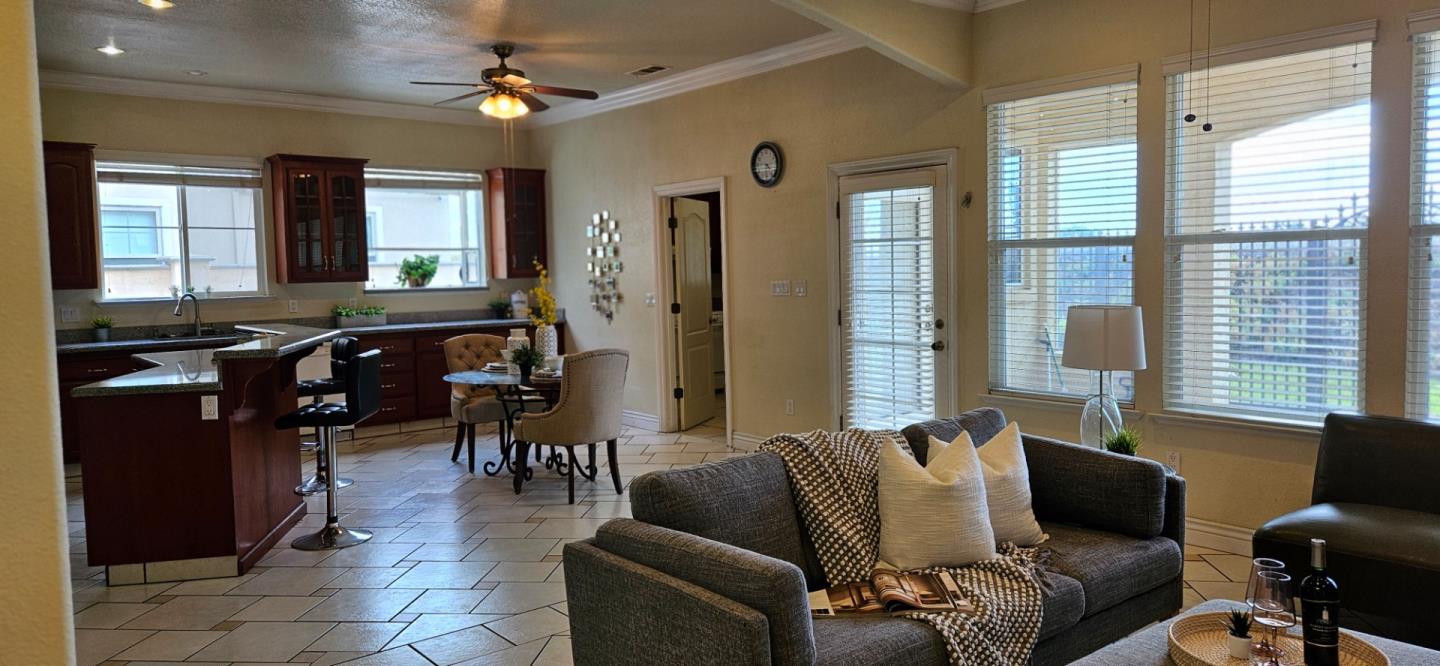 Detail Gallery Image 19 of 78 For 5752 Saint Andrews Dr, Stockton,  CA 95219 - 4 Beds | 4 Baths