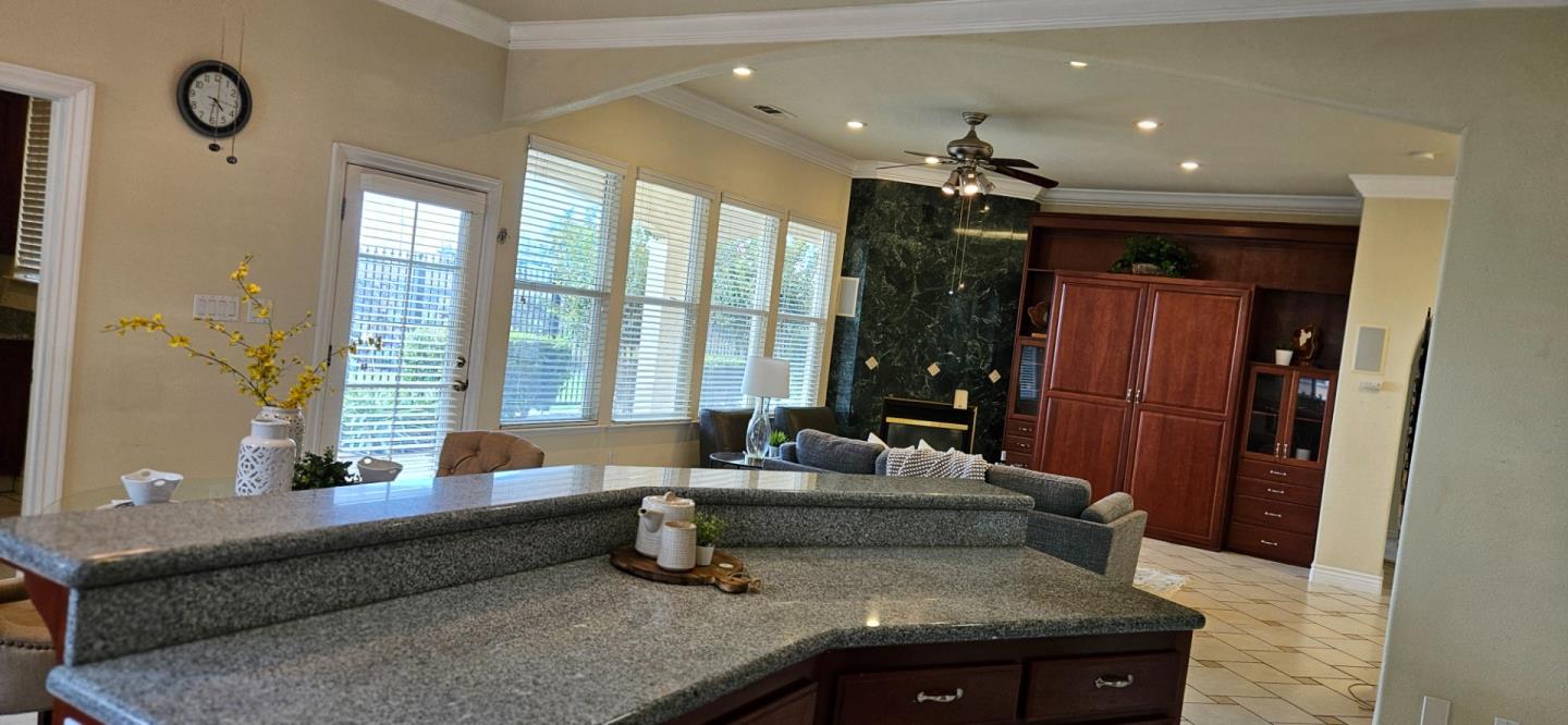 Detail Gallery Image 27 of 78 For 5752 Saint Andrews Dr, Stockton,  CA 95219 - 4 Beds | 4 Baths