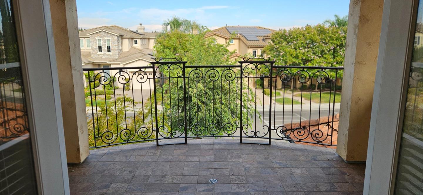 Detail Gallery Image 39 of 78 For 5752 Saint Andrews Dr, Stockton,  CA 95219 - 4 Beds | 4 Baths