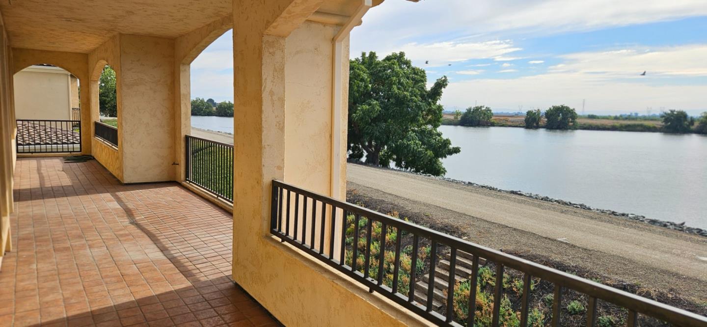 Detail Gallery Image 60 of 78 For 5752 Saint Andrews Dr, Stockton,  CA 95219 - 4 Beds | 4 Baths