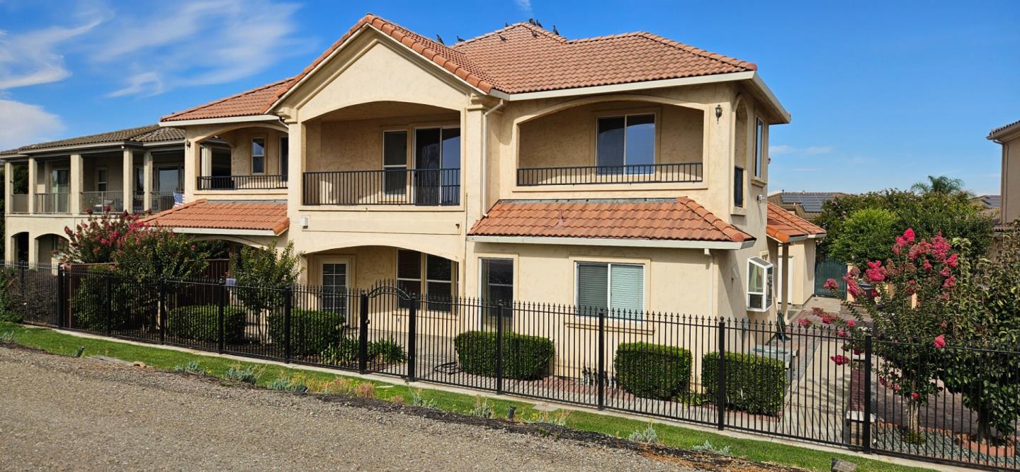Detail Gallery Image 68 of 78 For 5752 Saint Andrews Dr, Stockton,  CA 95219 - 4 Beds | 4 Baths