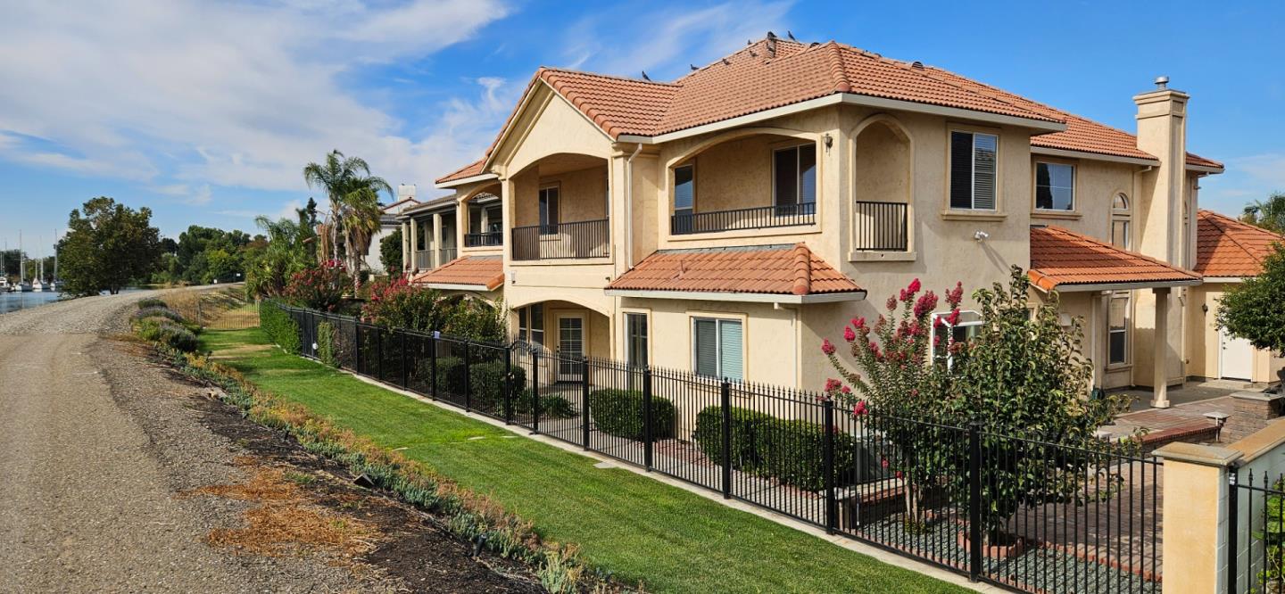 Detail Gallery Image 69 of 78 For 5752 Saint Andrews Dr, Stockton,  CA 95219 - 4 Beds | 4 Baths