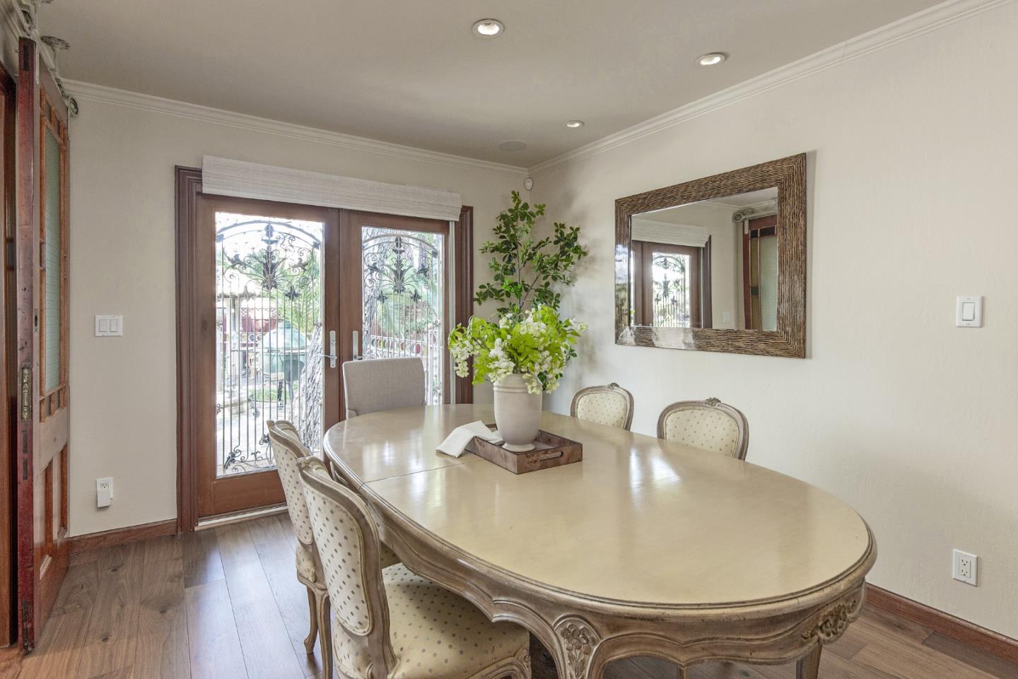 Detail Gallery Image 26 of 67 For 951 Foothill Dr, San Jose,  CA 95123 - 4 Beds | 2/1 Baths