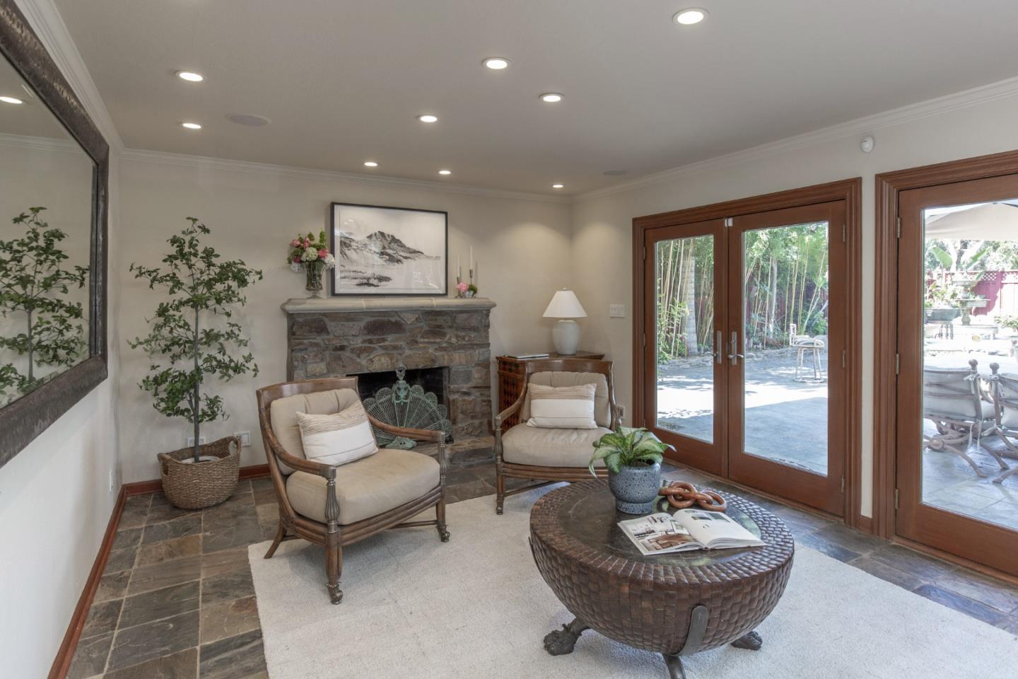 Detail Gallery Image 28 of 67 For 951 Foothill Dr, San Jose,  CA 95123 - 4 Beds | 2/1 Baths