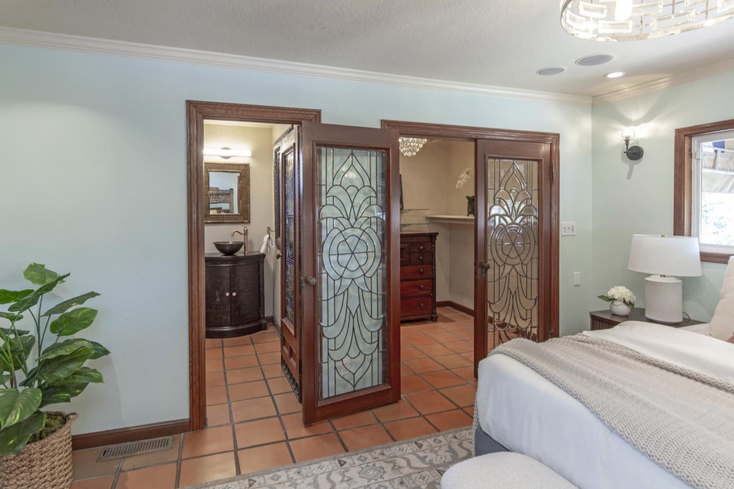 Detail Gallery Image 31 of 67 For 951 Foothill Dr, San Jose,  CA 95123 - 4 Beds | 2/1 Baths