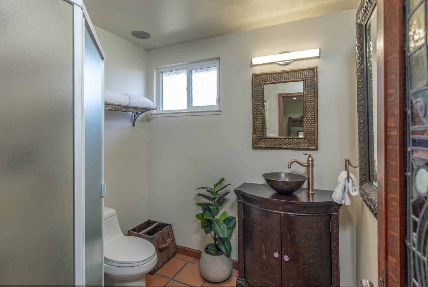 Detail Gallery Image 33 of 67 For 951 Foothill Dr, San Jose,  CA 95123 - 4 Beds | 2/1 Baths