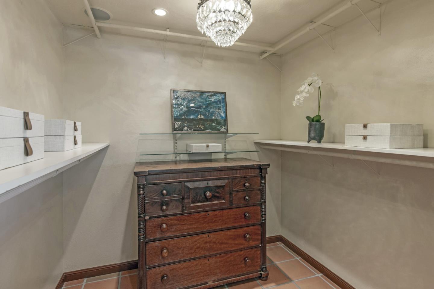Detail Gallery Image 34 of 67 For 951 Foothill Dr, San Jose,  CA 95123 - 4 Beds | 2/1 Baths