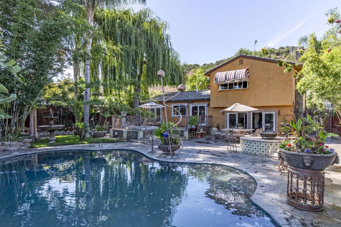 Detail Gallery Image 52 of 67 For 951 Foothill Dr, San Jose,  CA 95123 - 4 Beds | 2/1 Baths