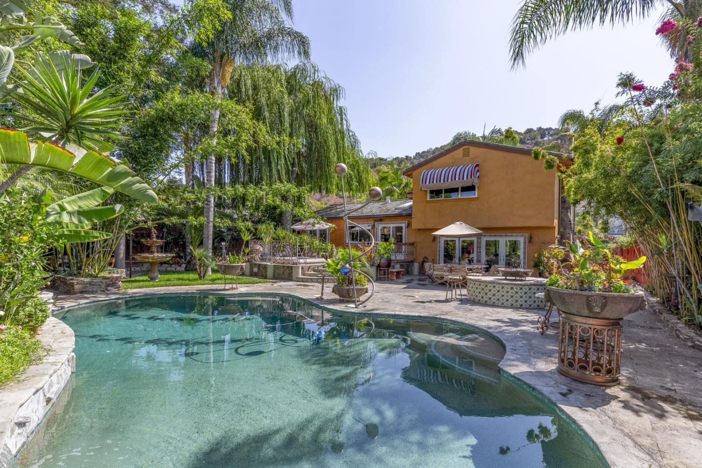 Detail Gallery Image 54 of 67 For 951 Foothill Dr, San Jose,  CA 95123 - 4 Beds | 2/1 Baths