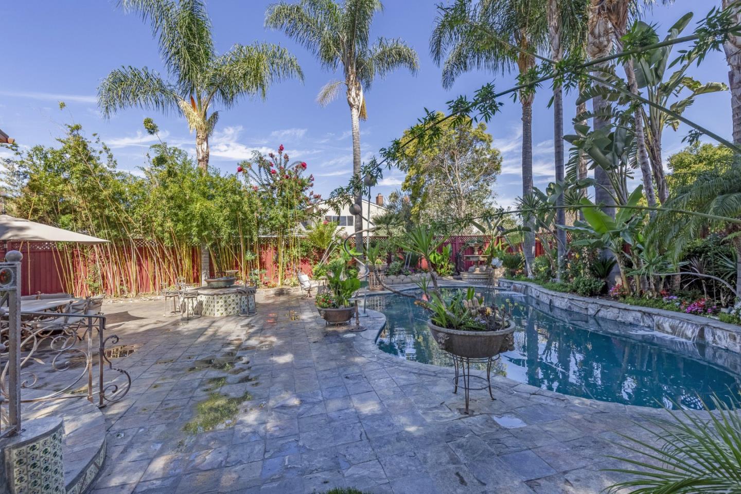 Detail Gallery Image 7 of 12 For 951 Foothill Dr, San Jose,  CA 95123 - 4 Beds | 2/1 Baths