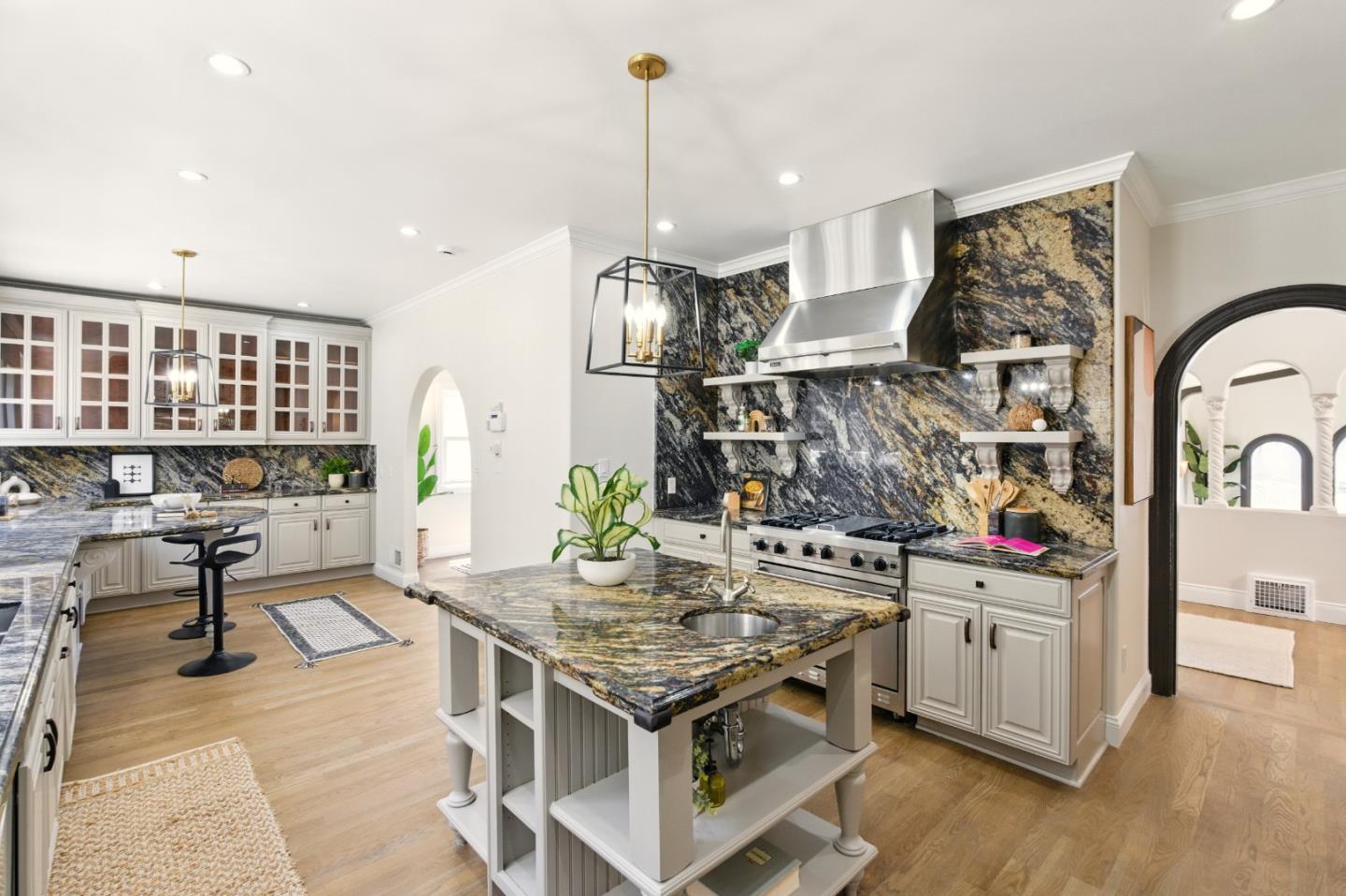 Detail Gallery Image 19 of 65 For 1260 Monterey Blvd, San Francisco,  CA 94127 - 4 Beds | 4 Baths