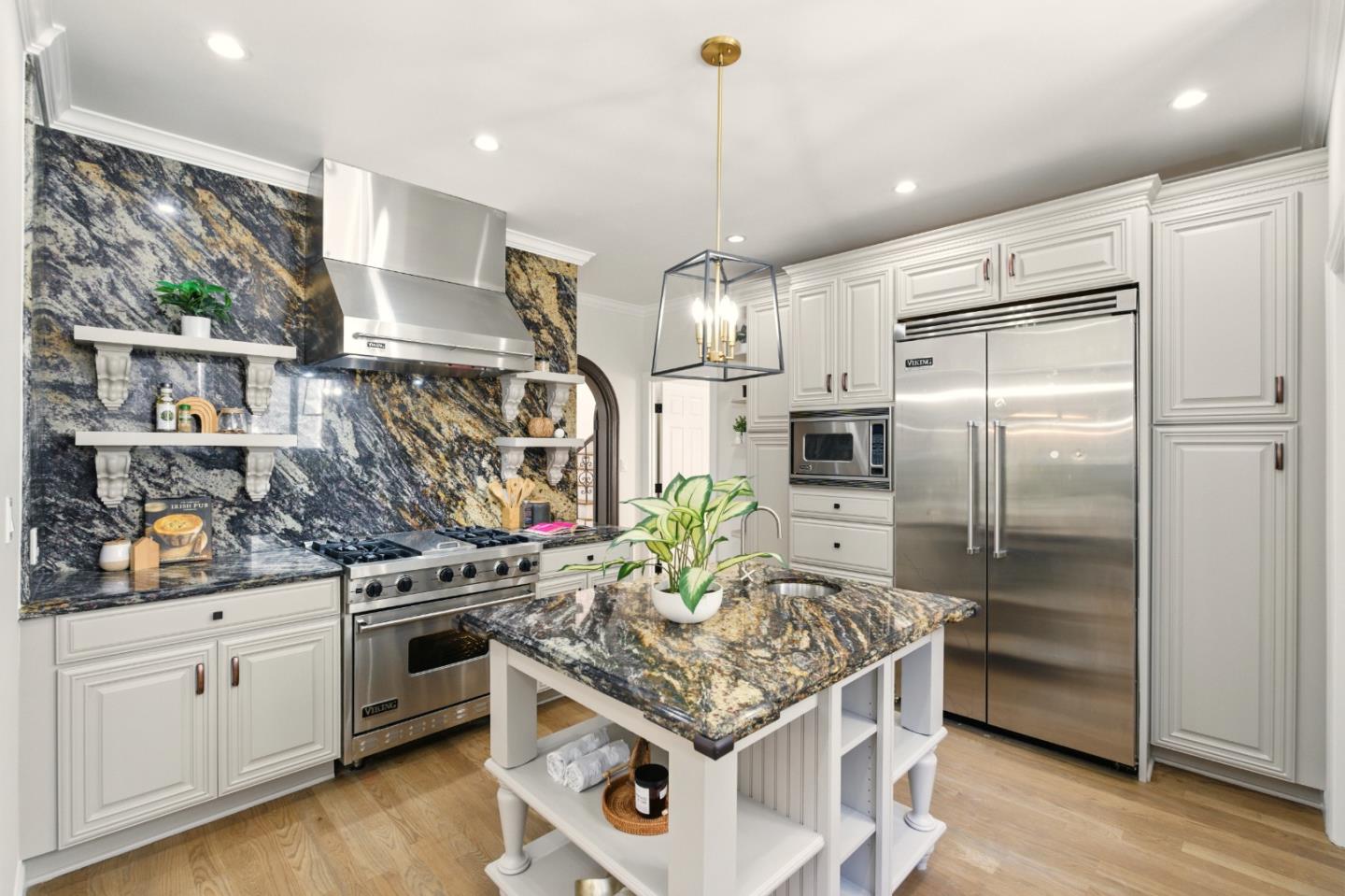 Detail Gallery Image 20 of 65 For 1260 Monterey Blvd, San Francisco,  CA 94127 - 4 Beds | 4 Baths