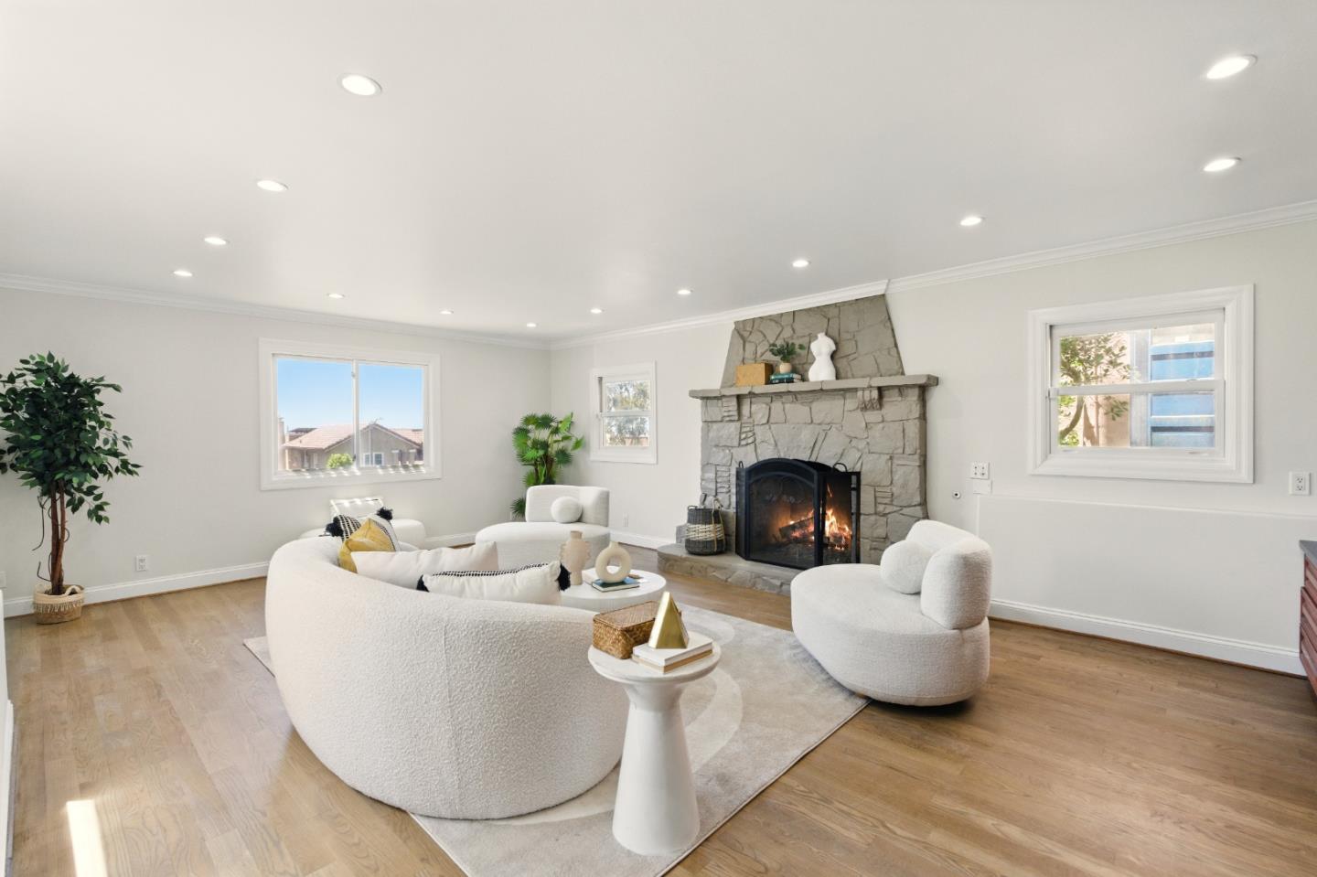 Detail Gallery Image 4 of 65 For 1260 Monterey Blvd, San Francisco,  CA 94127 - 4 Beds | 4 Baths