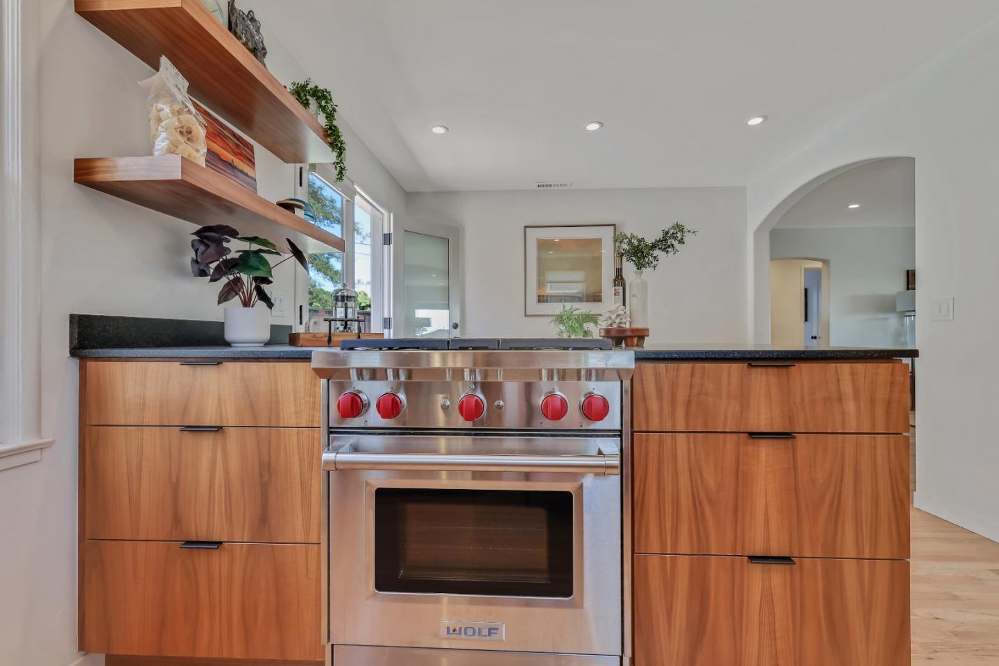 Detail Gallery Image 13 of 21 For 1612 Escalona Dr, Santa Cruz,  CA 95060 - 3 Beds | 1 Baths
