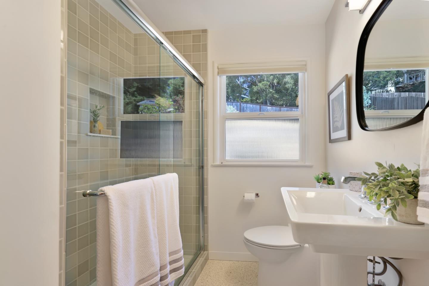 Detail Gallery Image 17 of 21 For 1612 Escalona Dr, Santa Cruz,  CA 95060 - 3 Beds | 1 Baths