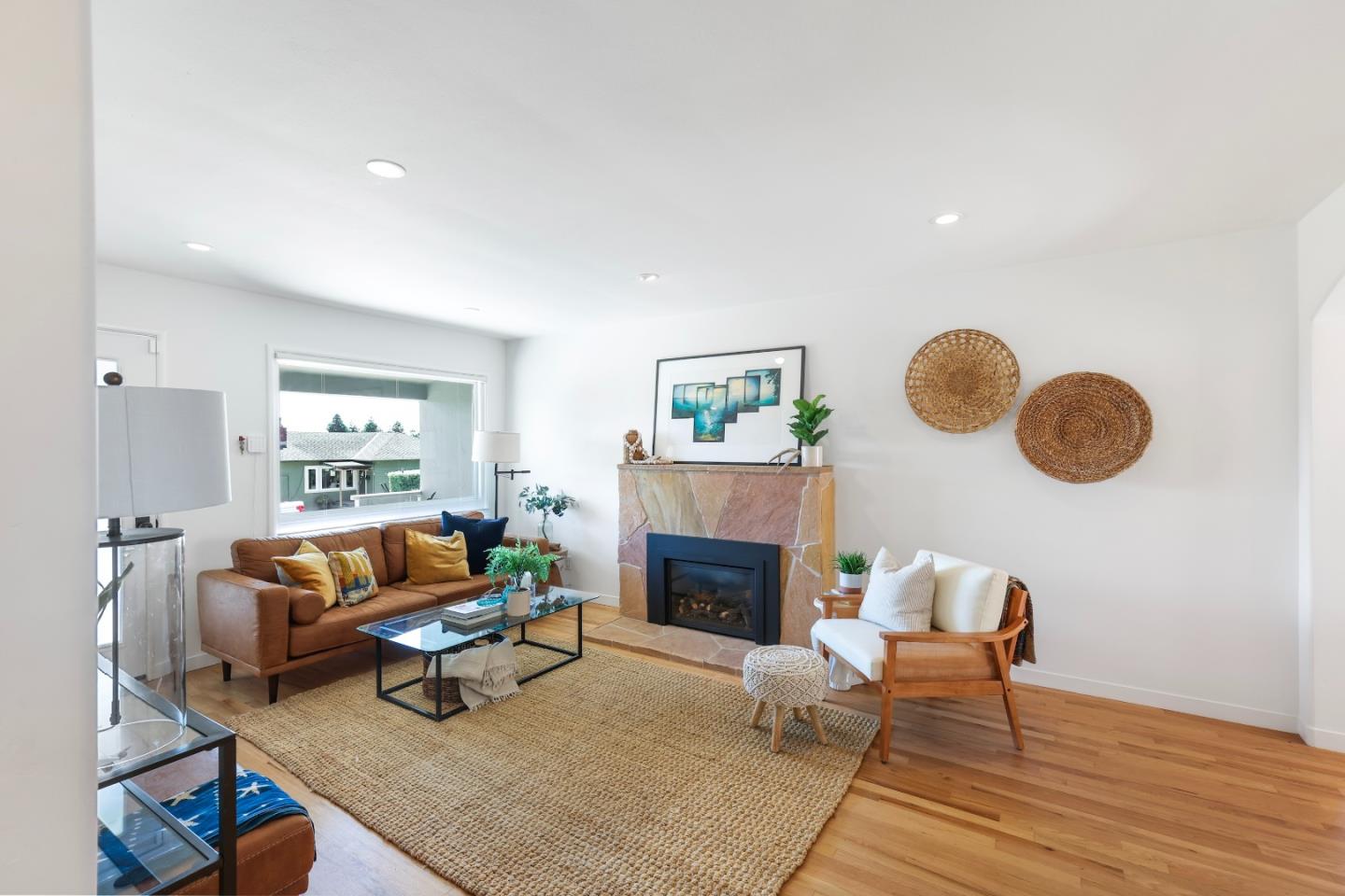 Detail Gallery Image 7 of 21 For 1612 Escalona Dr, Santa Cruz,  CA 95060 - 3 Beds | 1 Baths