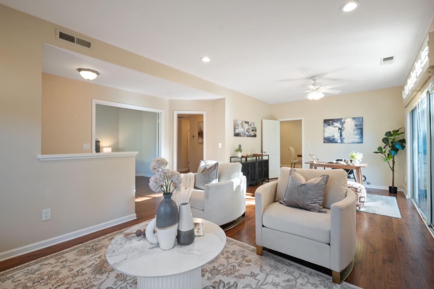 Detail Gallery Image 5 of 49 For 7704 Galloway Dr, San Jose,  CA 95135 - 2 Beds | 2 Baths