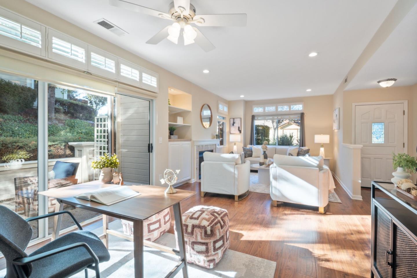 Detail Gallery Image 9 of 49 For 7704 Galloway Dr, San Jose,  CA 95135 - 2 Beds | 2 Baths