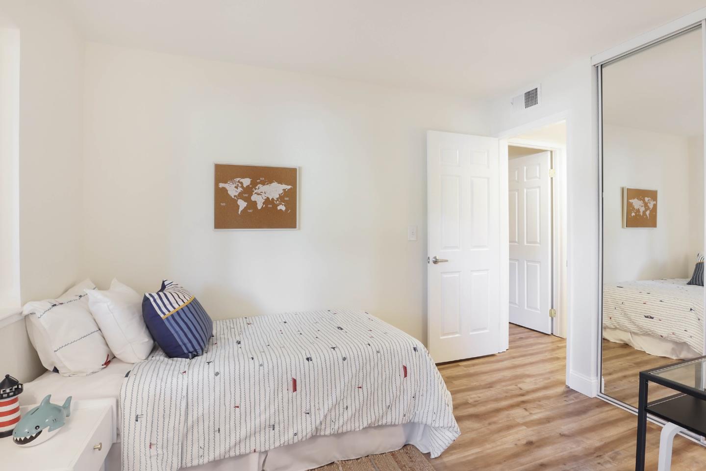 Detail Gallery Image 14 of 23 For 1318 B St #106,  Hayward,  CA 94541 - 2 Beds | 1 Baths