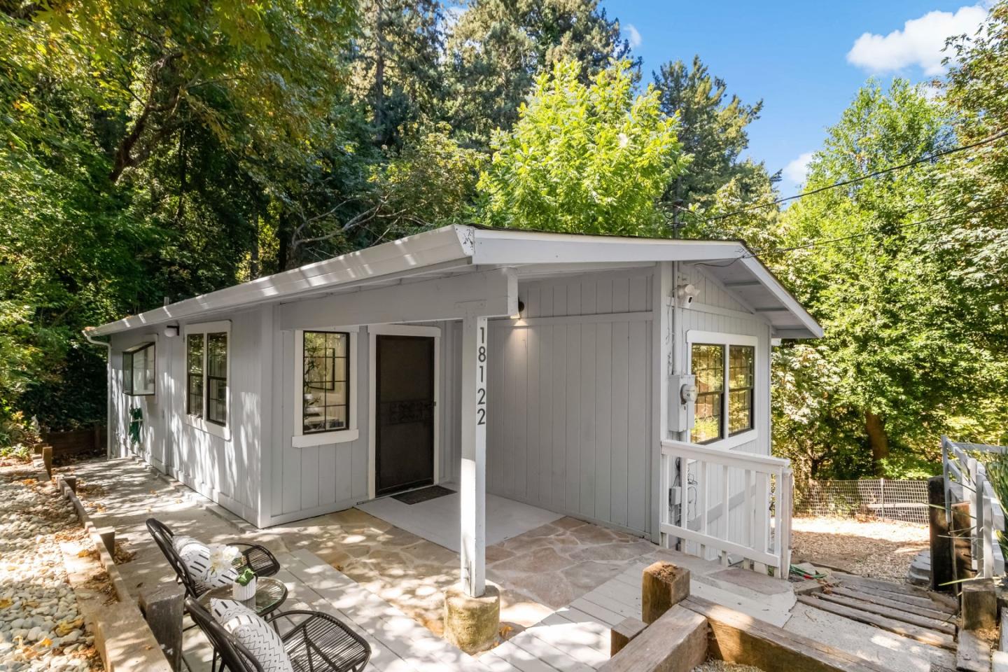 Detail Gallery Image 11 of 56 For 18122 Virginia Dr, Los Gatos,  CA 95033 - 2 Beds | 1 Baths
