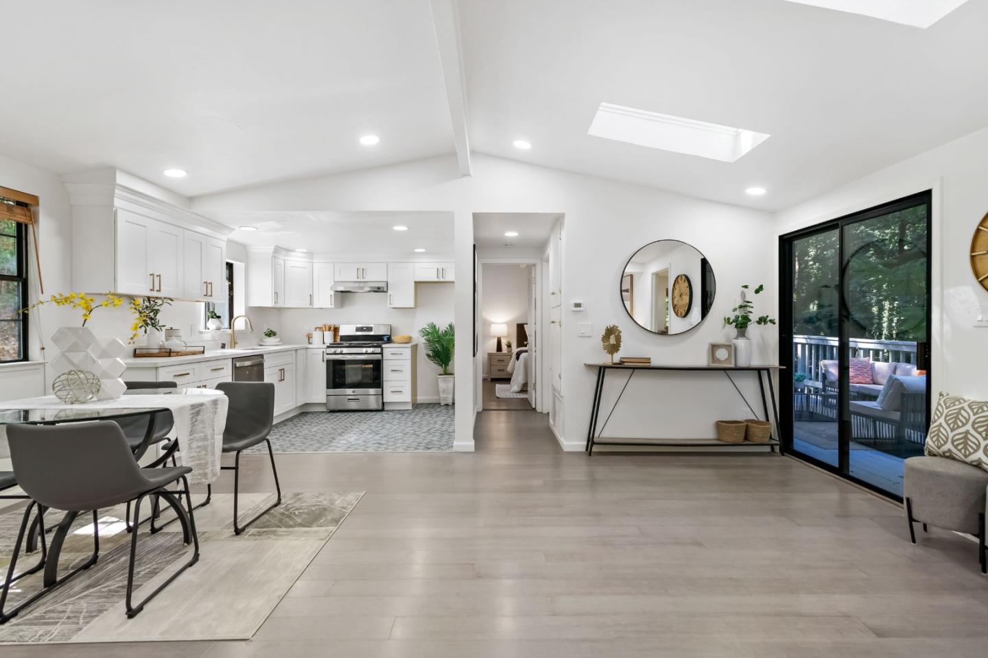 Detail Gallery Image 21 of 56 For 18122 Virginia Dr, Los Gatos,  CA 95033 - 2 Beds | 1 Baths